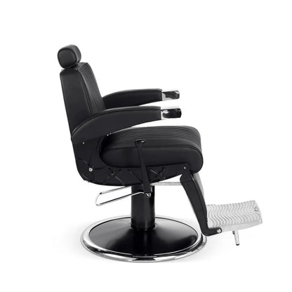 Hugo B – 800 x 800