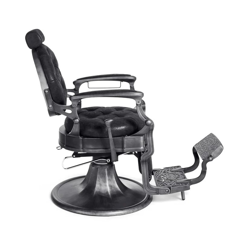 Clint B – 800 x 8002